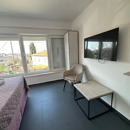 Aaa Luxury Gostinjska kuća 3*