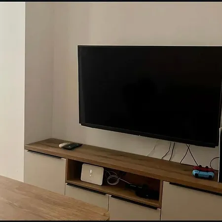 ゲストハウス Aaa Luxury 3*