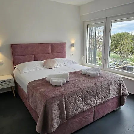 Aaa Luxury Penzion