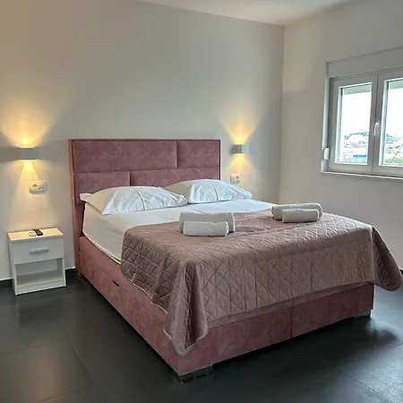 Aaa Luxury Penzion