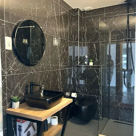 ゲストハウス Aaa Luxury 3*