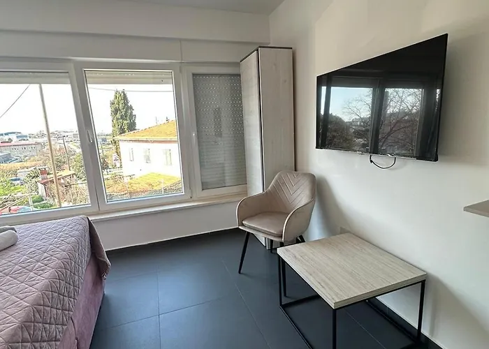 Aaa Luxury Guest house 3*